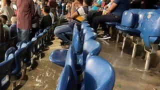 IND vs SA: बारिश में भीगने को मजबूर हुए फैंस, वायरल हुआ स्टेडियम की छत से टपकते पानी का वीडियो